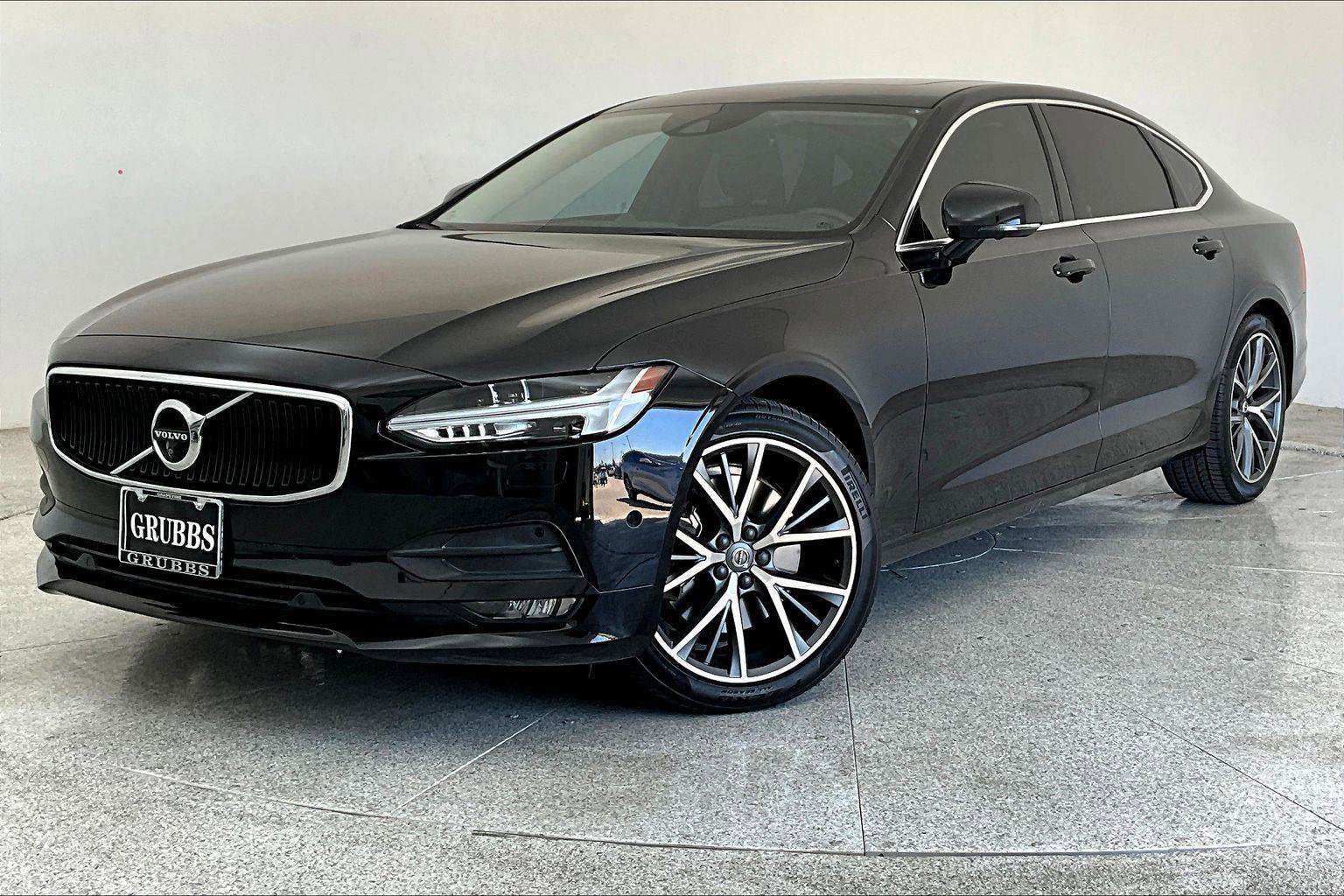 Used 2018 Volvo S90 T6 Momentum w/ Convenience Package
