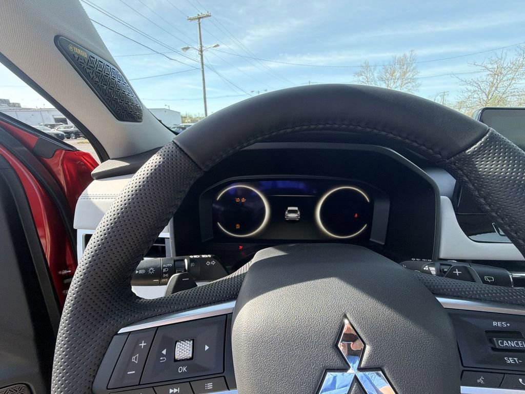 New 2026 Mitsubishi Outlander SE image 15