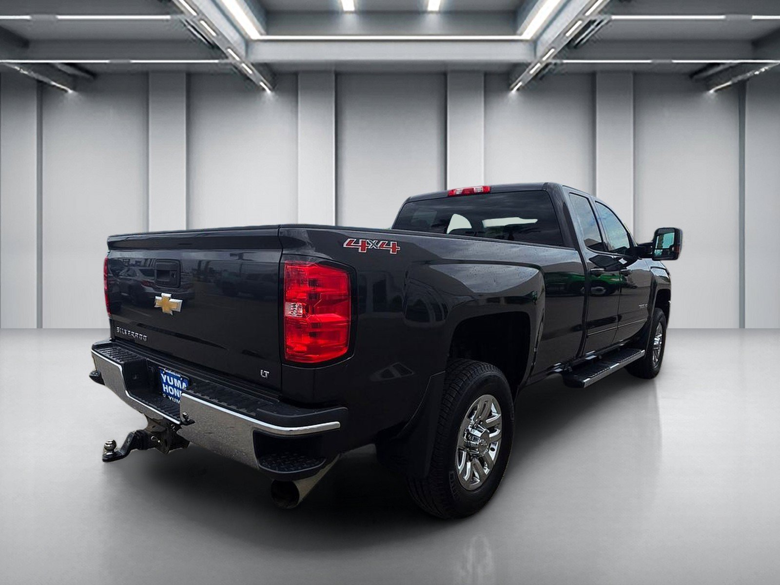 Used 2016 Chevrolet Silverado 3500 LT w/ LT Convenience Package AWD/4WD image 5