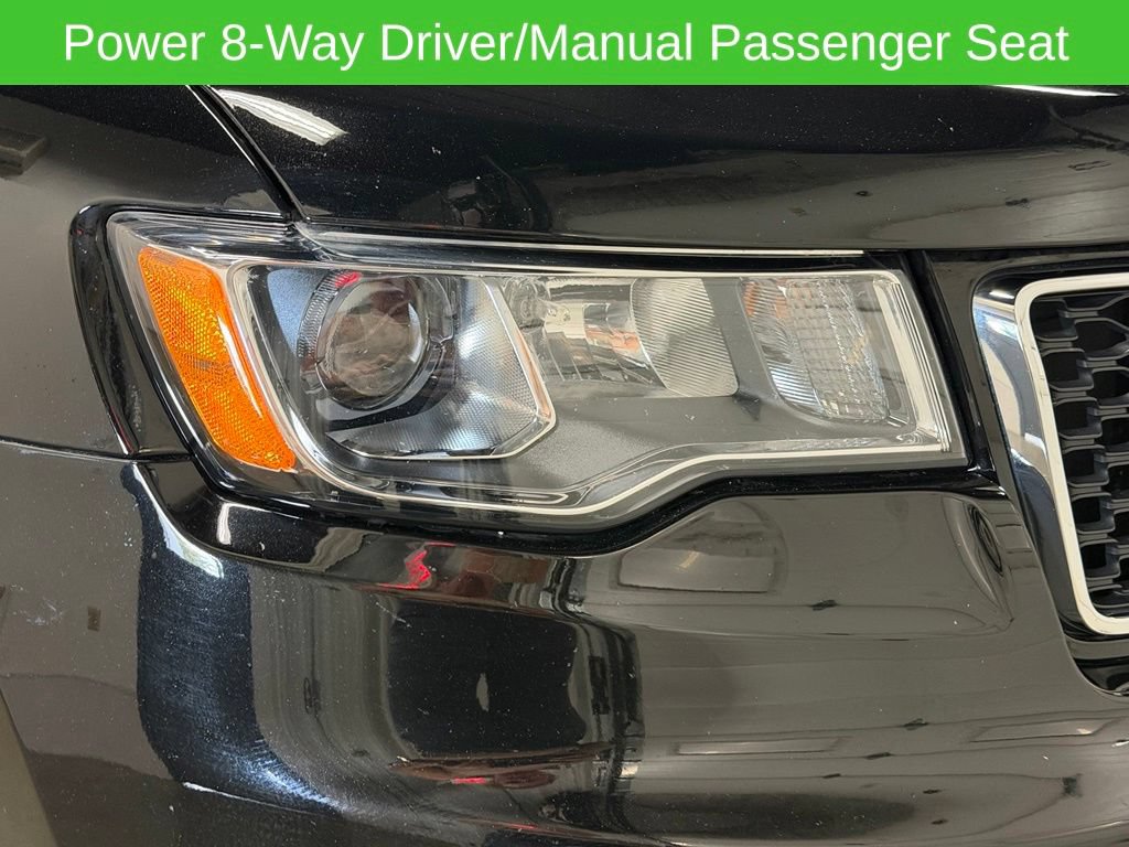 Used 2020 Jeep Grand Cherokee Laredo AWD/4WD image 11