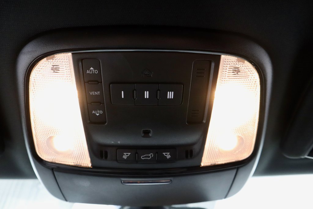 Used 2023 Dodge Durango GT image 25