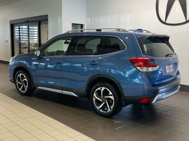 Used 2022 Subaru Forester Touring AWD/4WD image 4