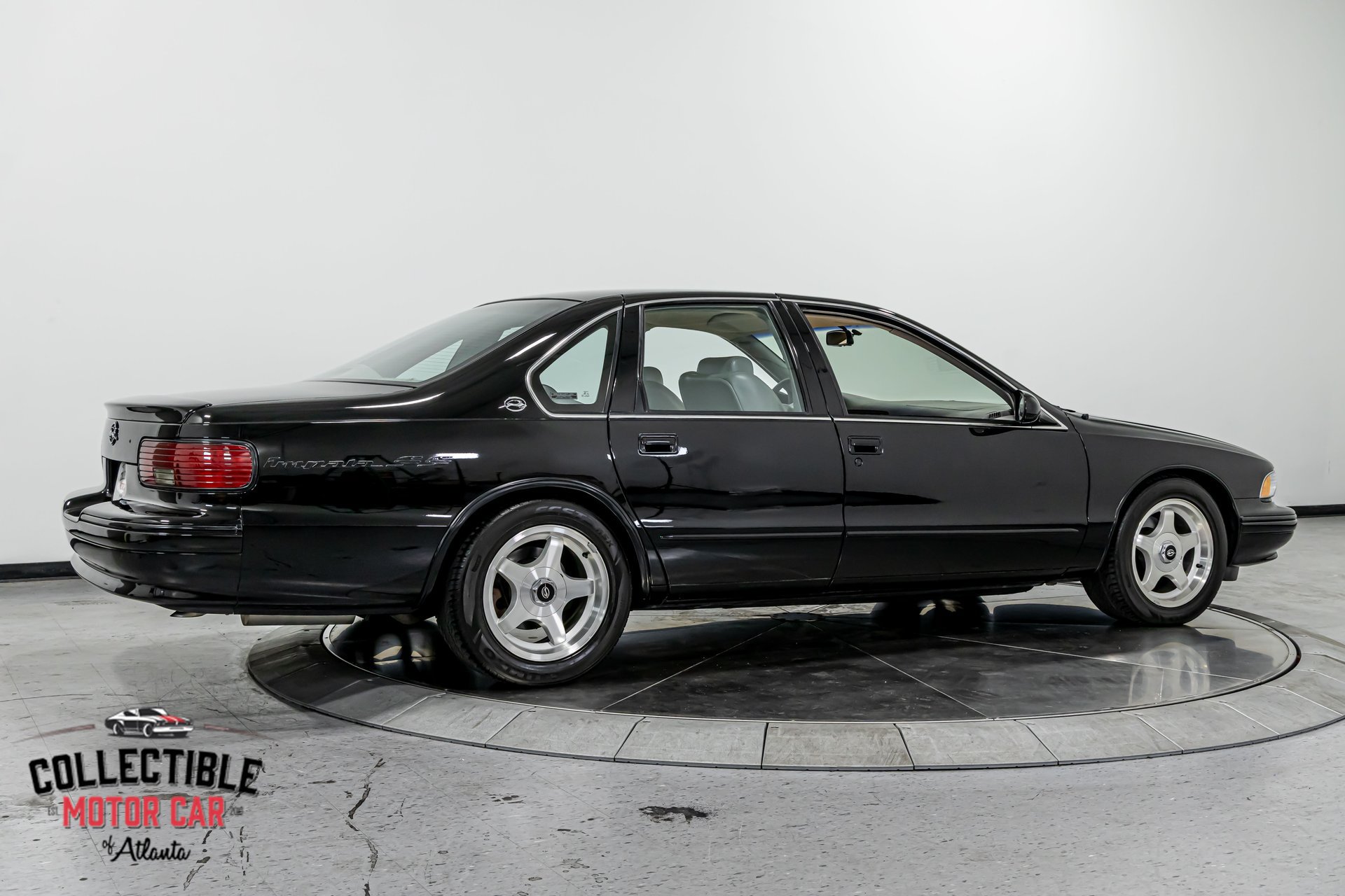 Used 1996 Chevrolet Impala SS RWD image 22