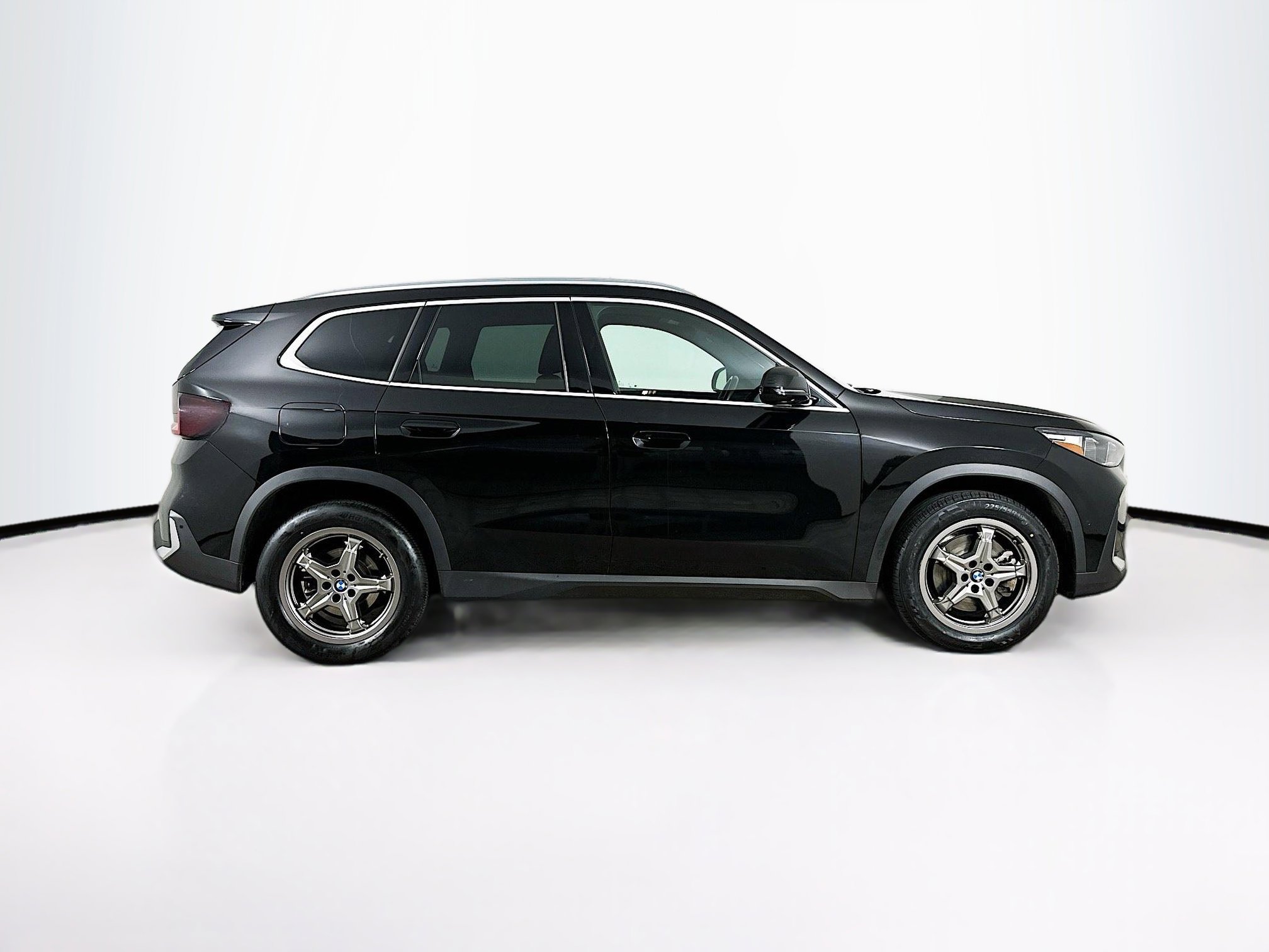 Used 2023 BMW X1 xDrive28i image 10
