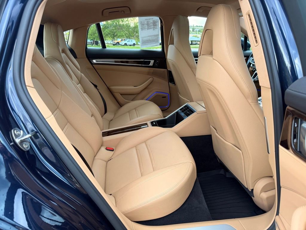 Used 2018 Porsche Panamera 4 AWD/4WD image 28