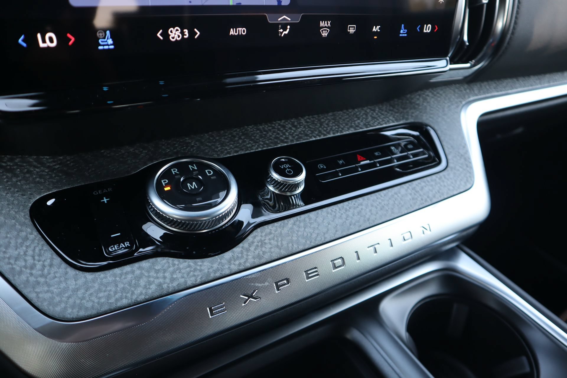 New 2027 Ford Expedition Tremor AWD/4WD image 9