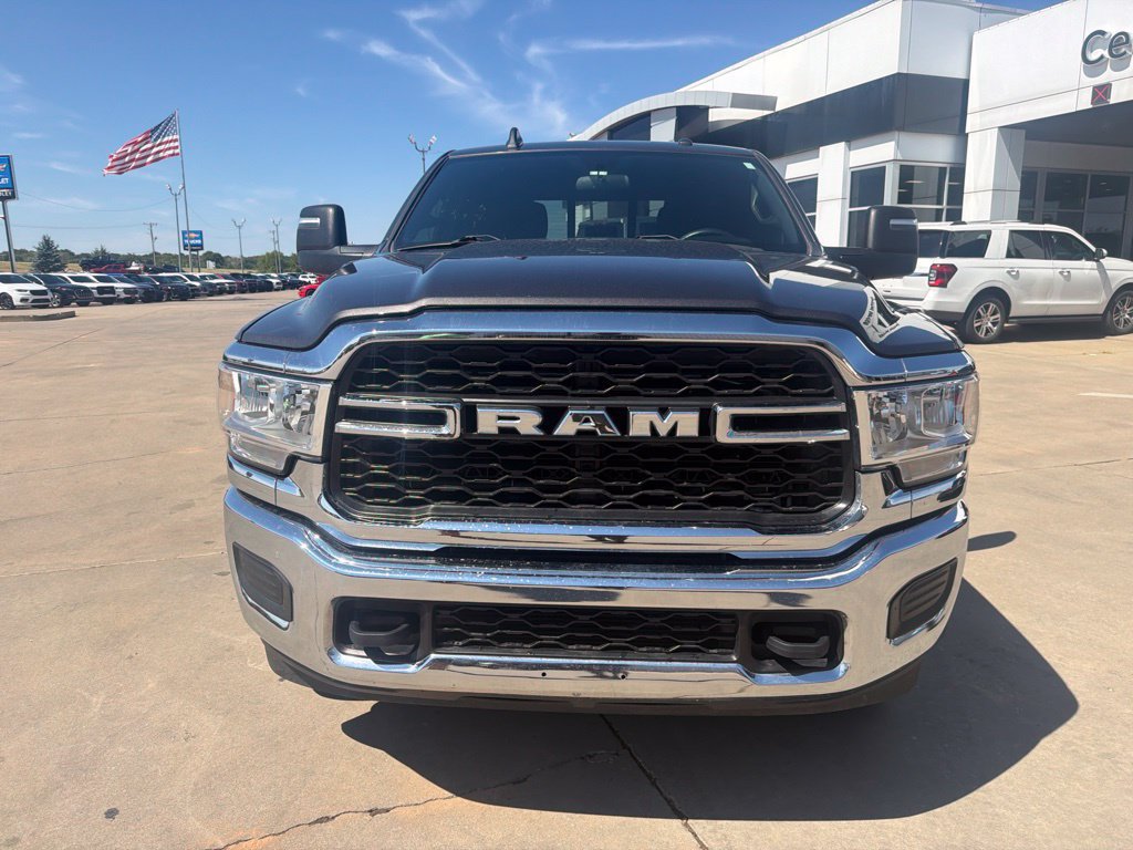 Used 2024 RAM 2500 Tradesman w/ Chrome Appearance Group AWD/4WD image 8