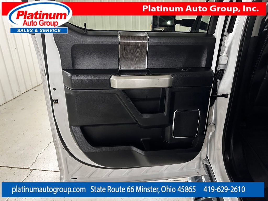 Used 2020 Ford F350 Lariat w/ Chrome Package AWD/4WD image 28