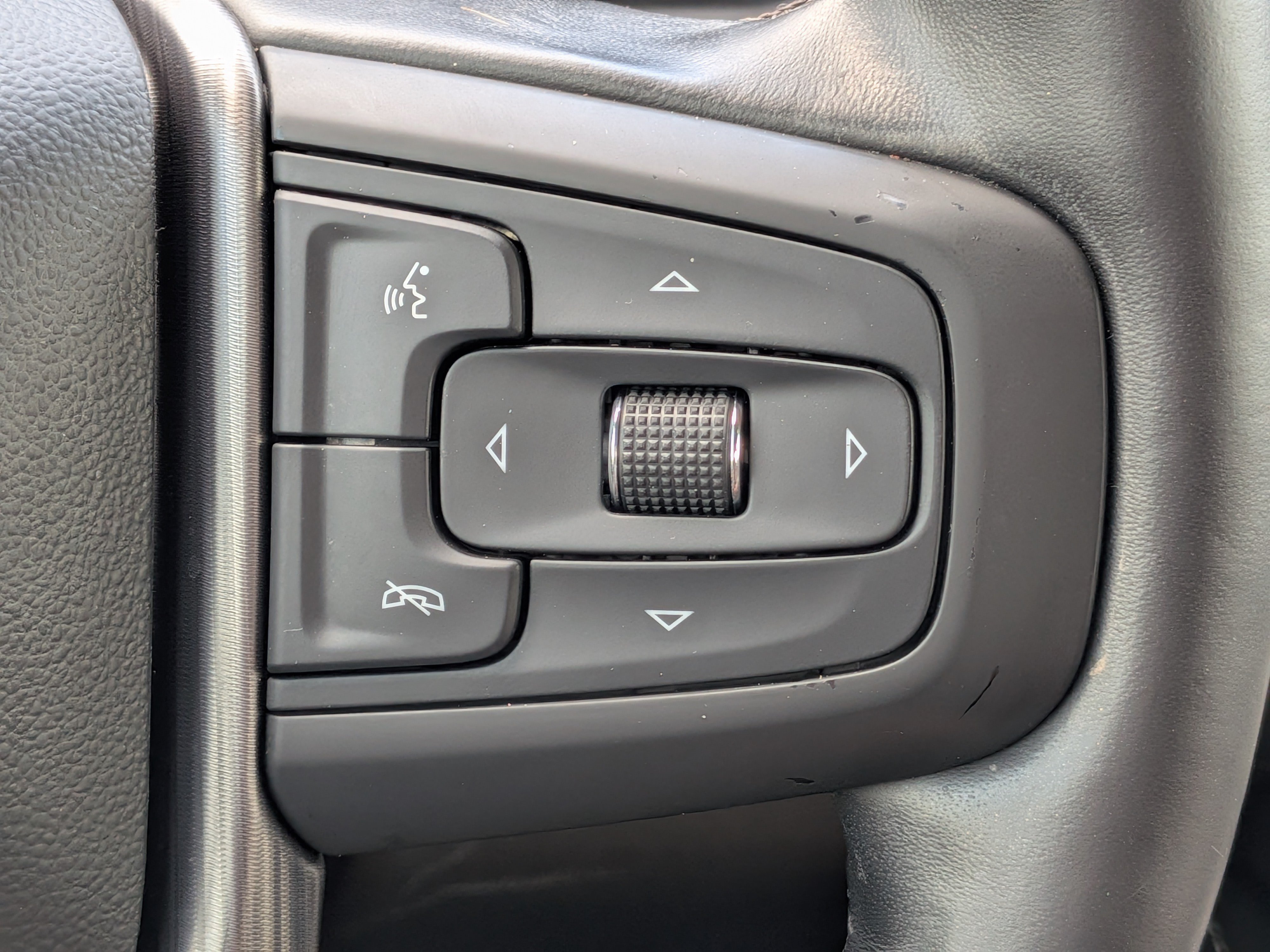 Certified 2023 GMC Yukon Denali Ultimate AWD/4WD image 27