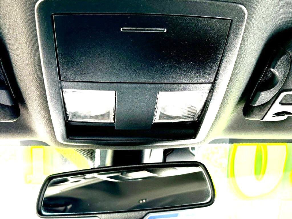 Used 2021 Dodge Challenger SXT image 26