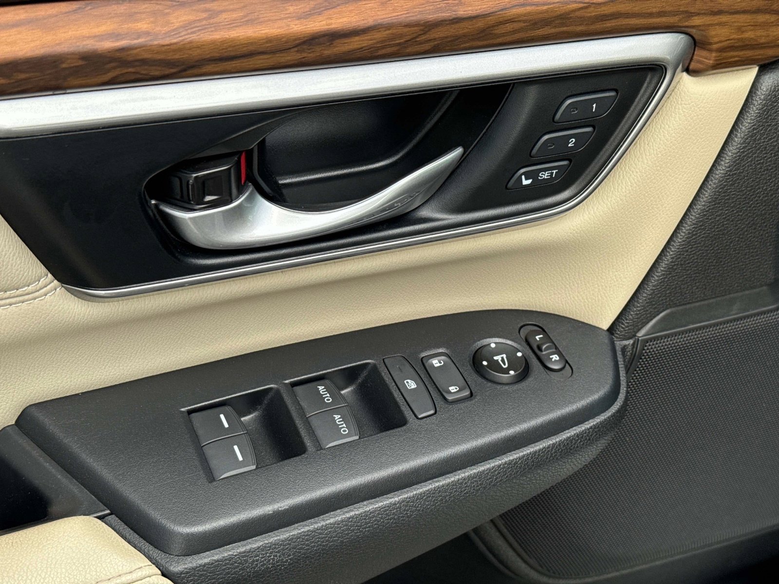 Used 2020 Honda CR-V EX-L image 20