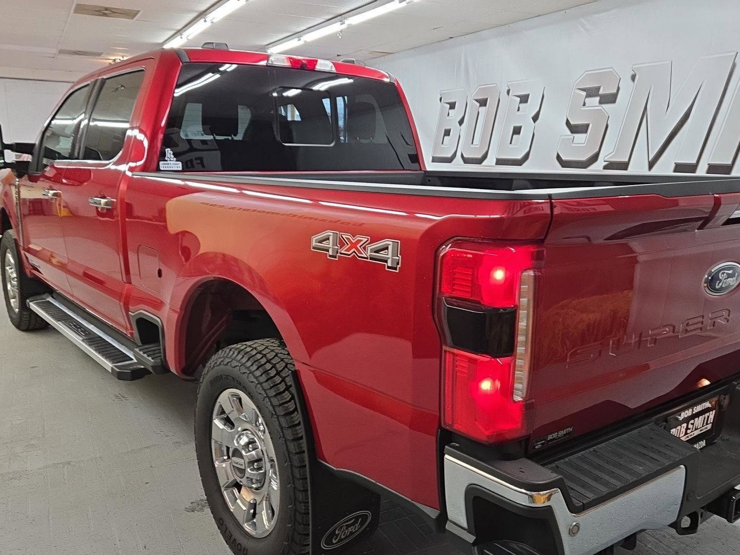 Used 2023 Ford F250 Lariat w/ Chrome Package image 4