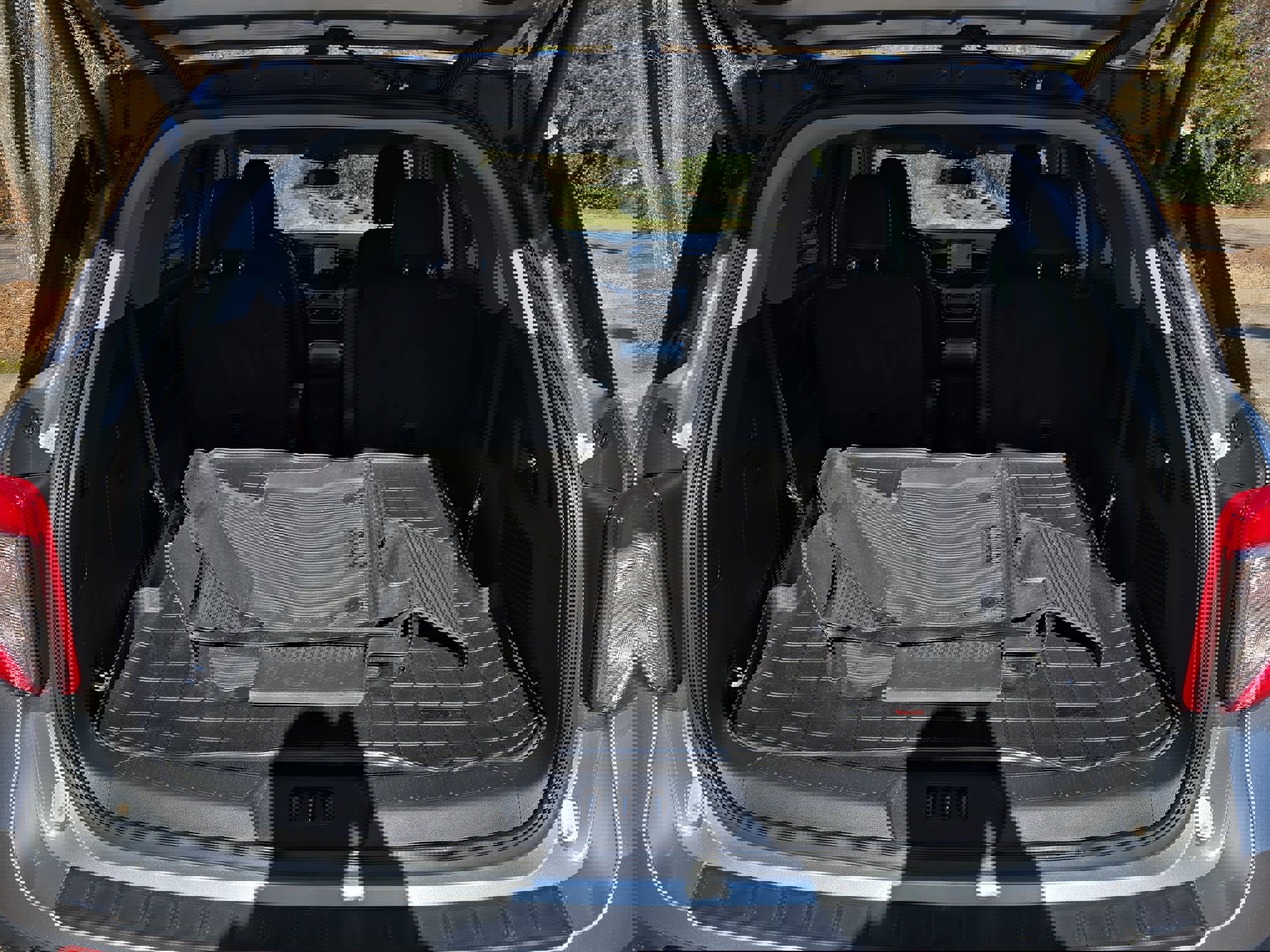 Used 2023 Ford Explorer XLT w/ Equipment Group 202A image 13