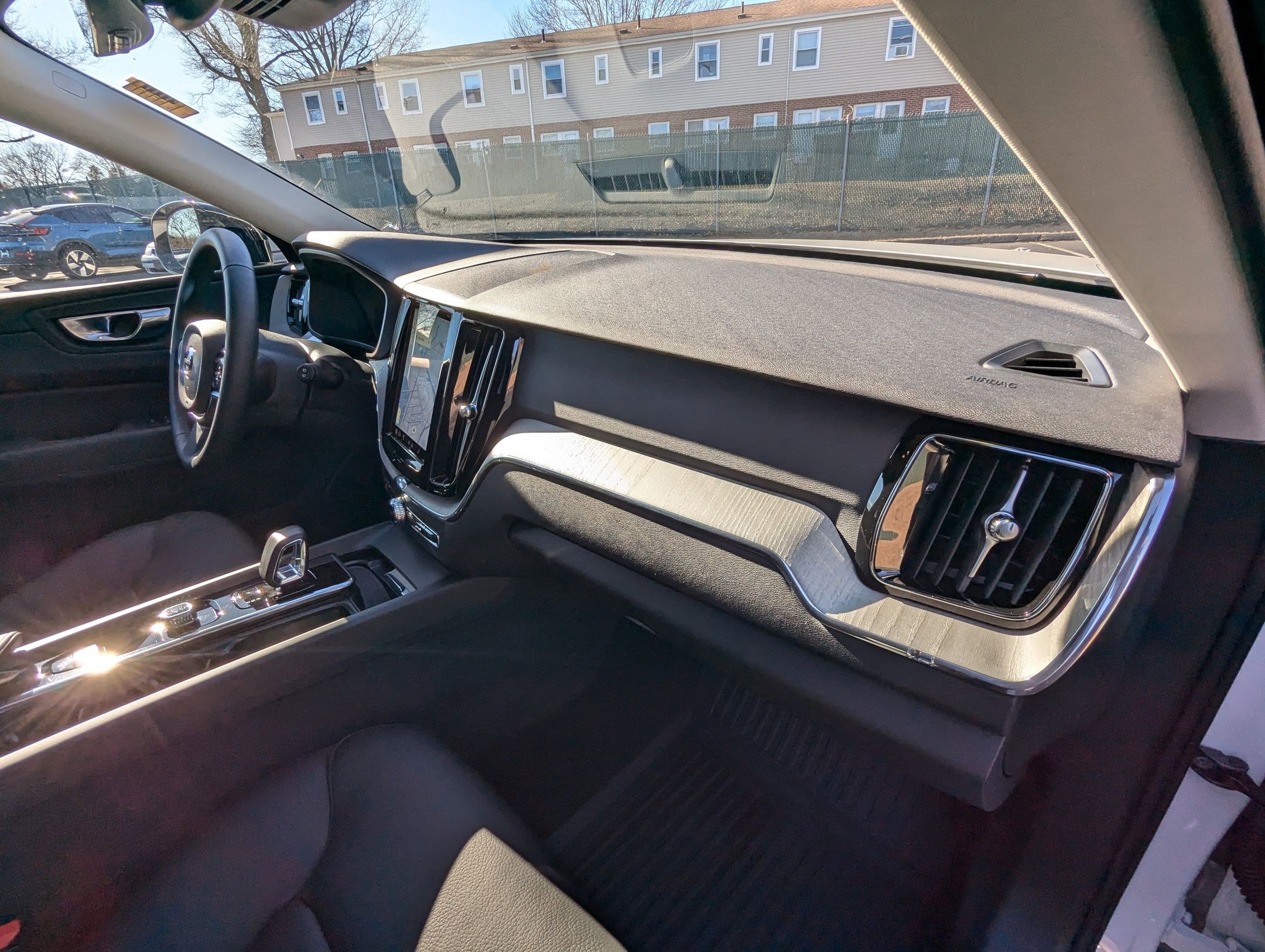 New 2025 Volvo XC60 T8 Plus w/ Protection Package Premier image 24