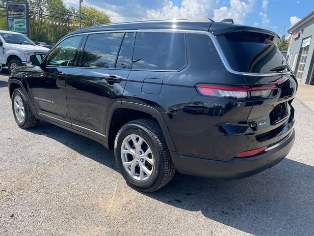 Used 2023 Jeep Grand Cherokee L Limited w/ Luxury Tech Group II image 5