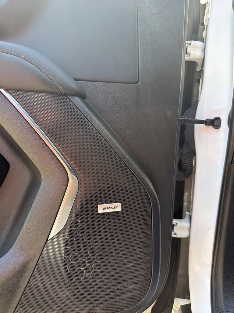 Used 2023 Chevrolet Suburban Z71 AWD/4WD image 13