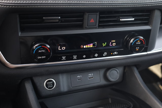Certified 2023 Nissan Rogue SV AWD/4WD image 23