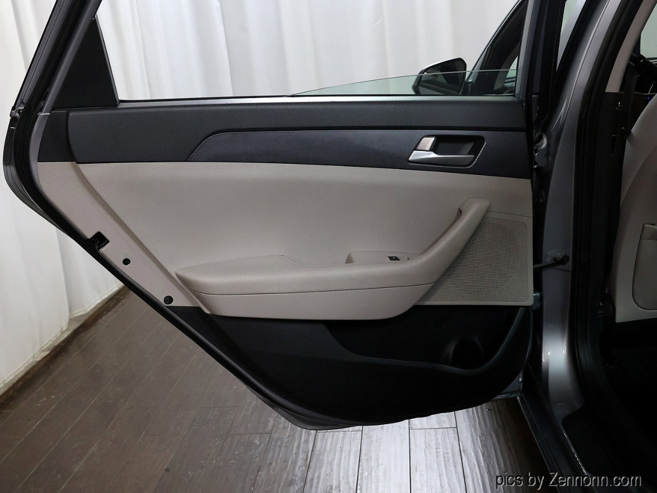 Used 2017 Hyundai Sonata SE image 24