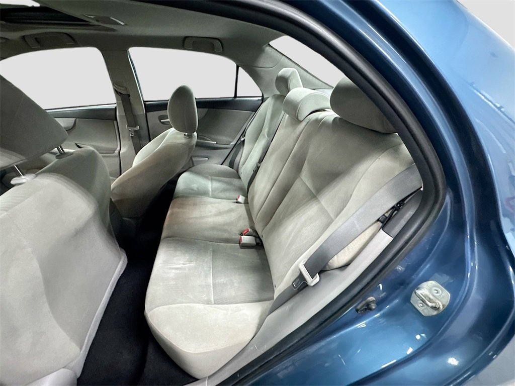 Used 2012 Toyota Corolla LE image 24