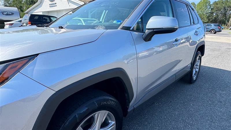 Used 2022 Toyota RAV4 XLE w/ Convenience Package AWD/4WD image 10