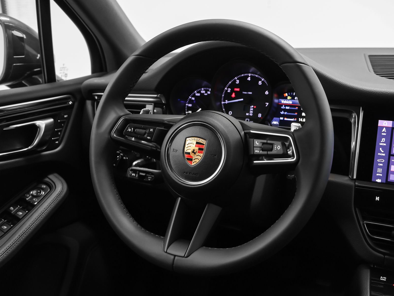 New 2026 Porsche Macan AWD/4WD image 30
