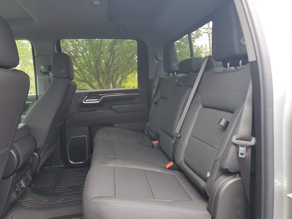 New 2026 GMC Sierra 2500 SLE w/ SLE Value Package; AWD/4WD image 10