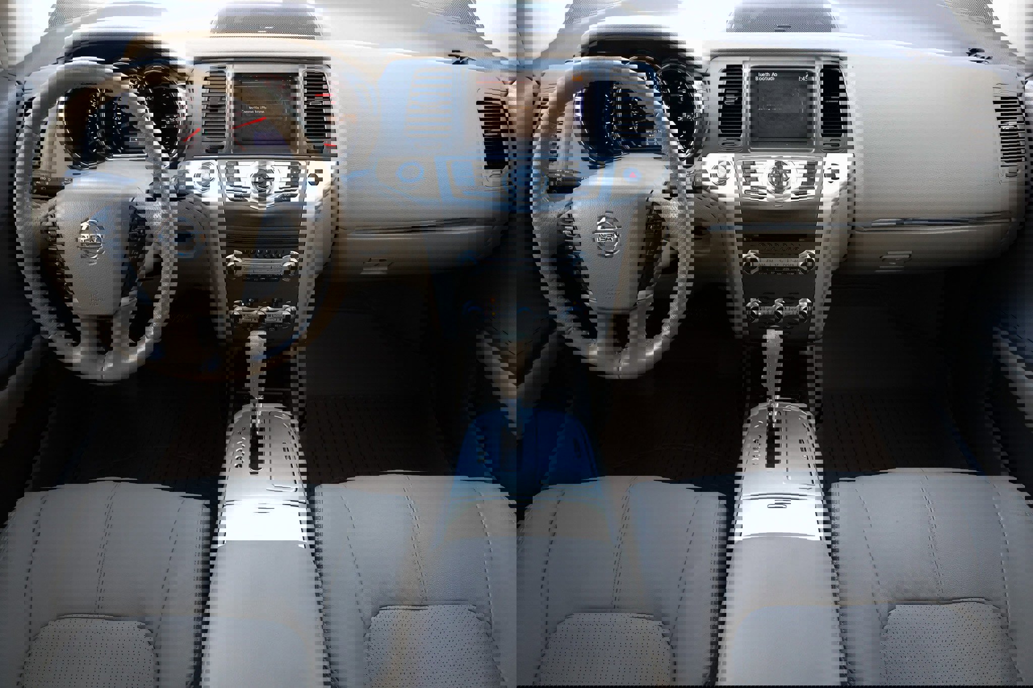 Used 2013 Nissan Murano SL w/ Navigation Pkg image 2