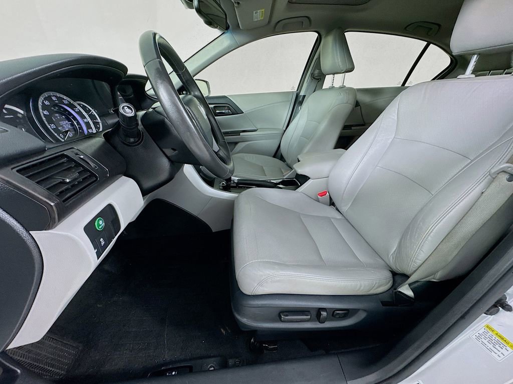 Used 2013 Honda Accord EX-L image 25
