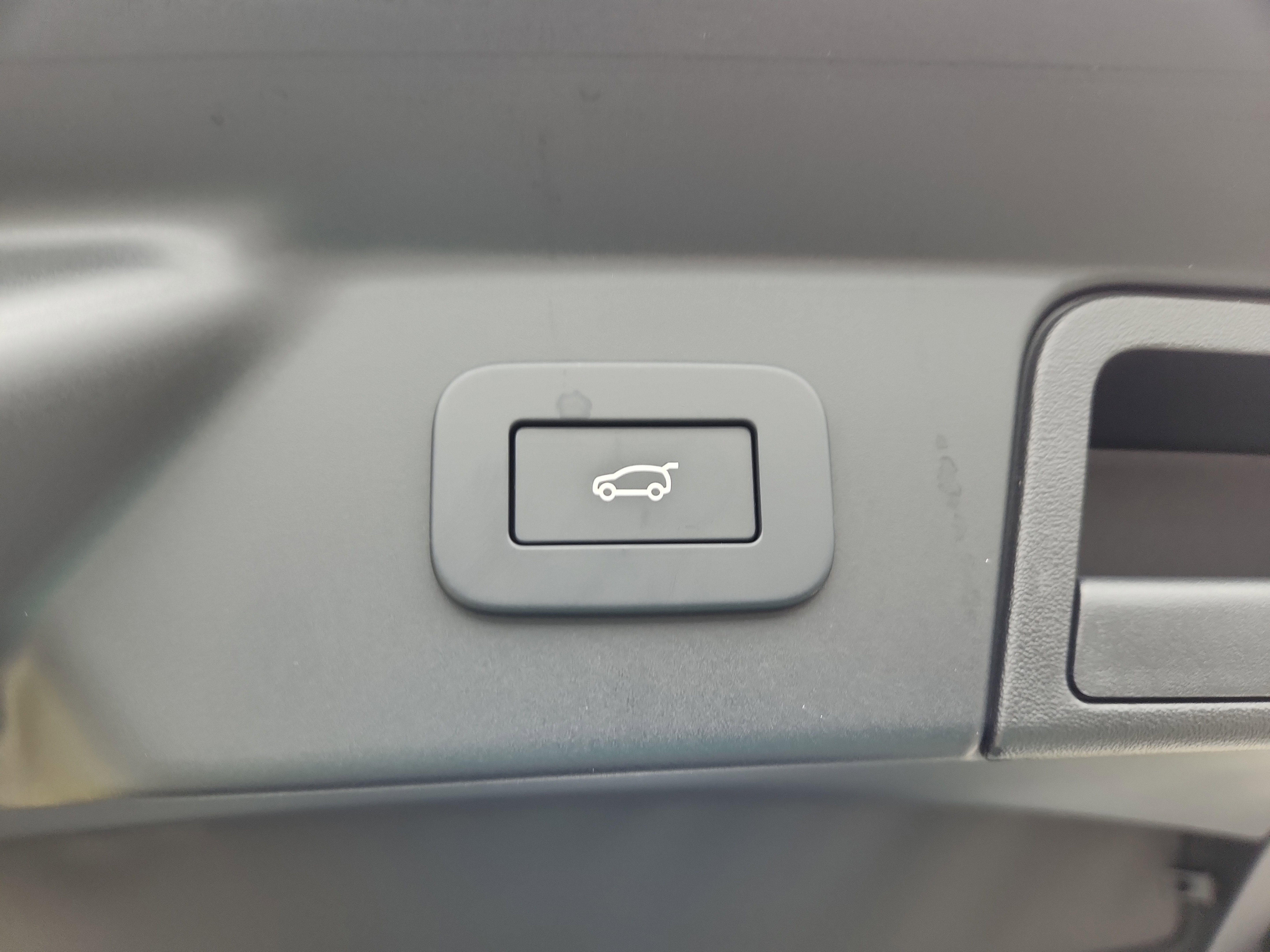 New 2026 Land Rover Range Rover Velar Dynamic SE image 14