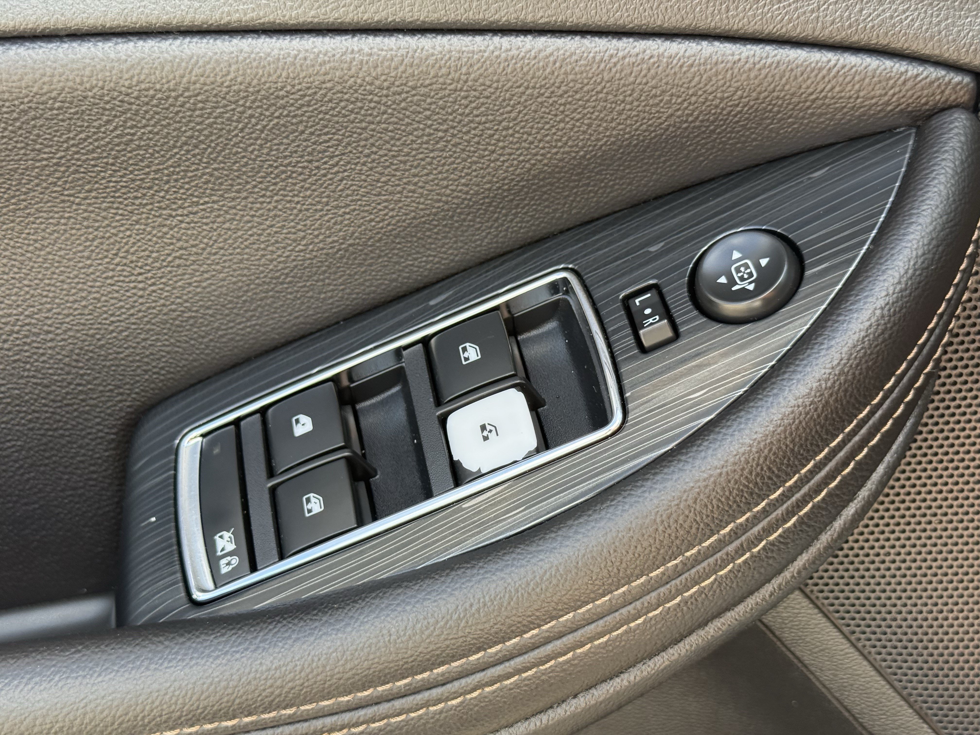 Used 2019 Chevrolet Impala LT FWD image 27