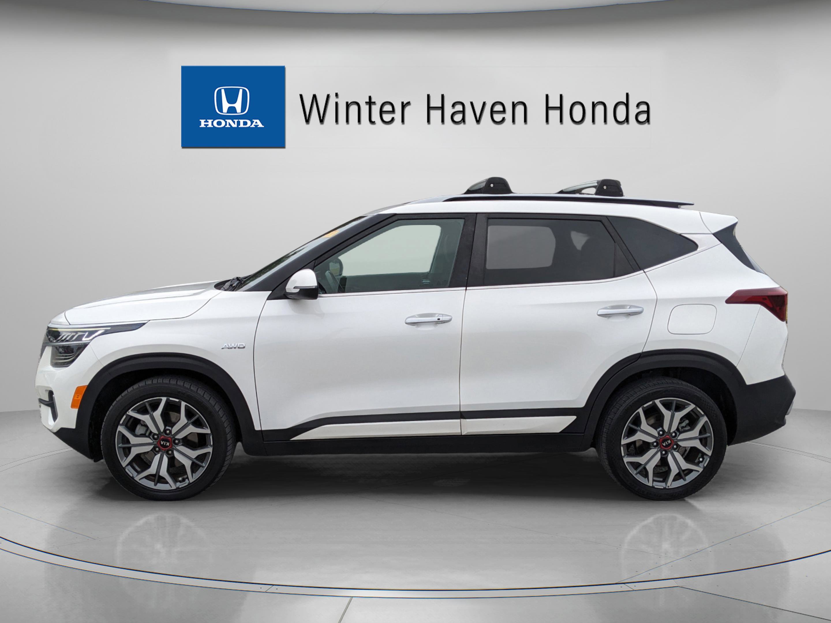 Used 2021 Kia Seltos SX w/ SX Sunroof Package image 5