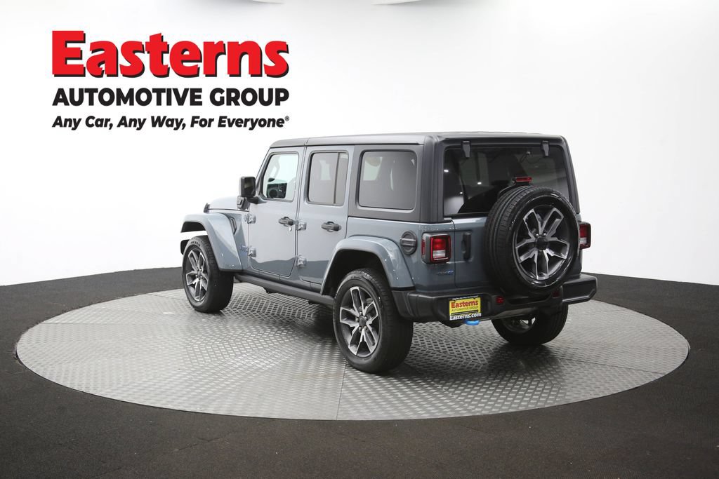 Used 2024 Jeep Wrangler Unlimited w/ Convenience Group AWD/4WD image 65