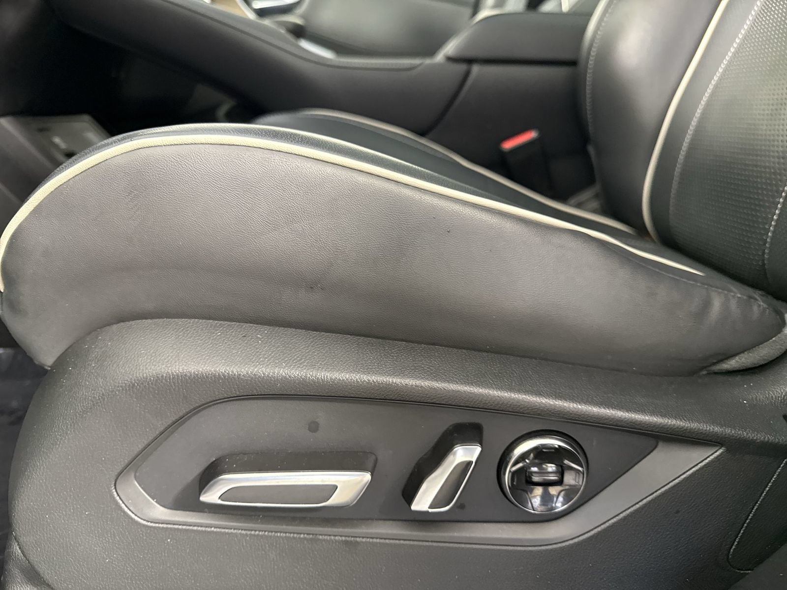 Certified 2023 Acura RDX AWD w/ Advance Package image 23