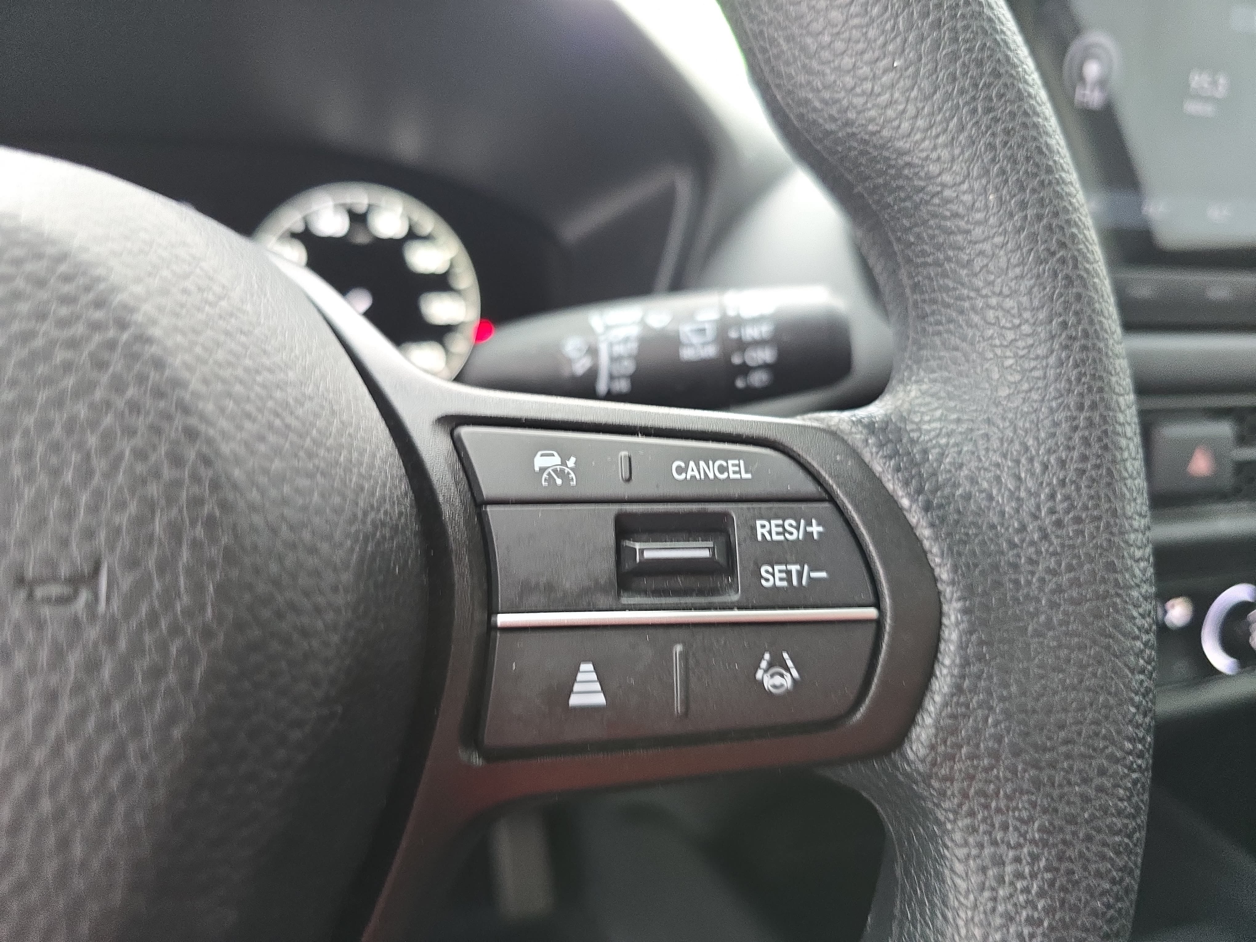 Used 2024 Honda HR-V LX image 17