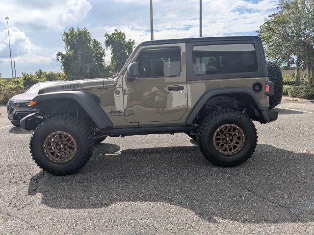 Used 2025 Jeep Wrangler Sport AWD/4WD image 7
