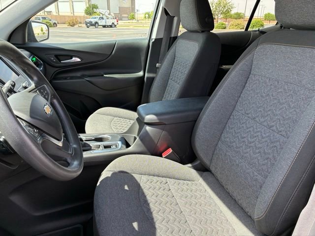 Used 2023 Chevrolet Equinox LT w/ LPO, Floor Liner Package AWD/4WD image 13