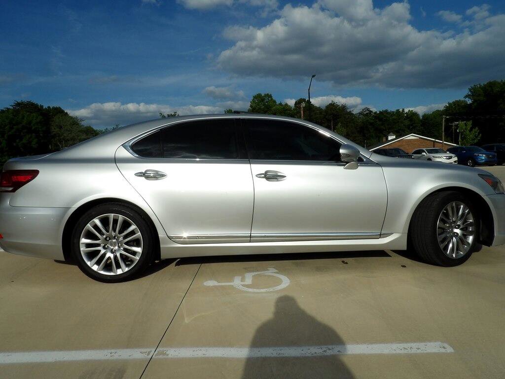 Used 2014 Lexus LS 460 Luxury w/ Comfort Package image 4