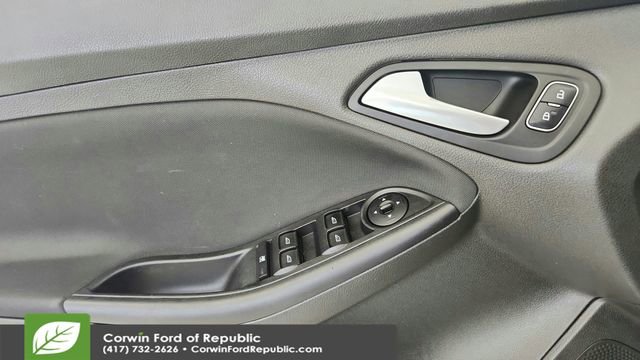 Used 2016 Ford Focus SE image 19
