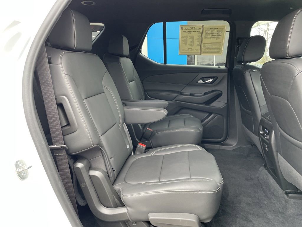 Used 2023 Chevrolet Traverse LT image 31