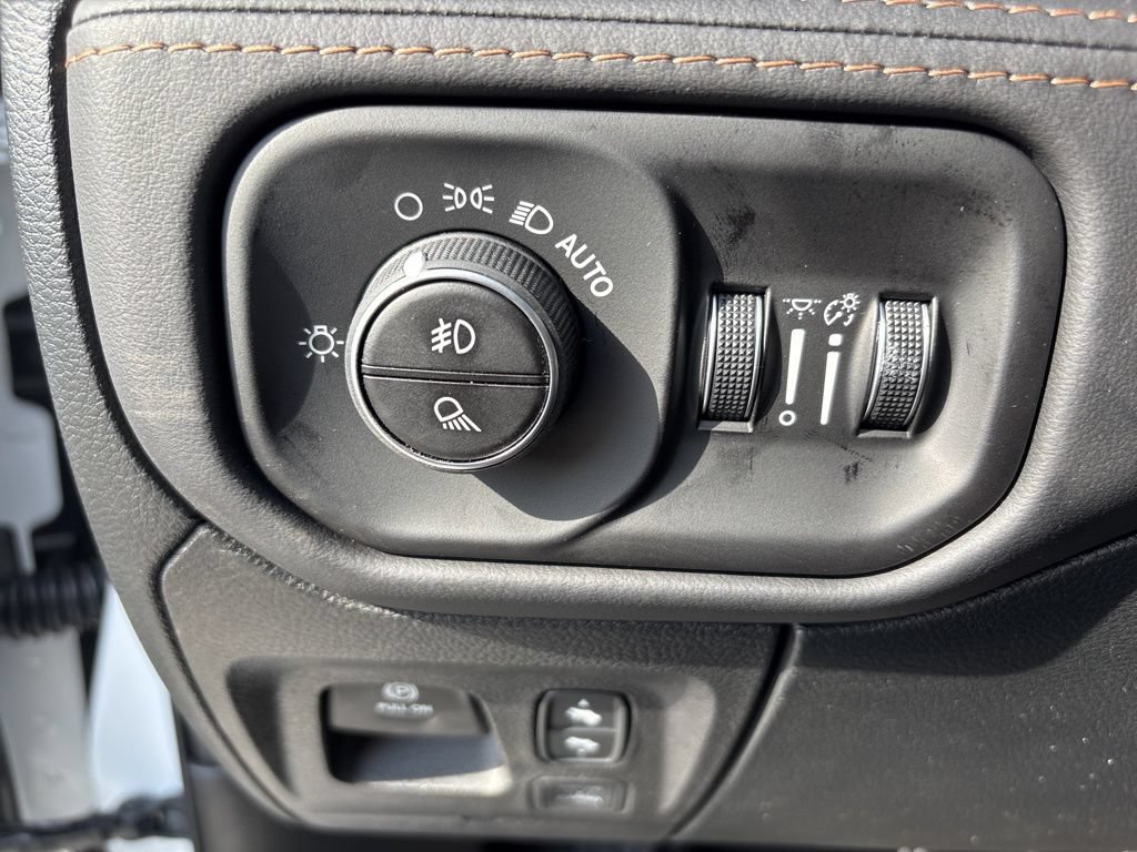 New 2026 RAM 1500 Tungsten AWD/4WD image 20