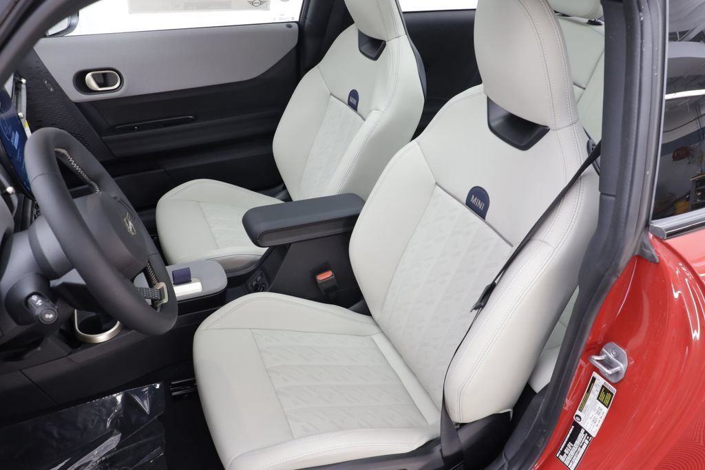 New 2026 MINI Cooper 2-Door Hardtop FWD image 14
