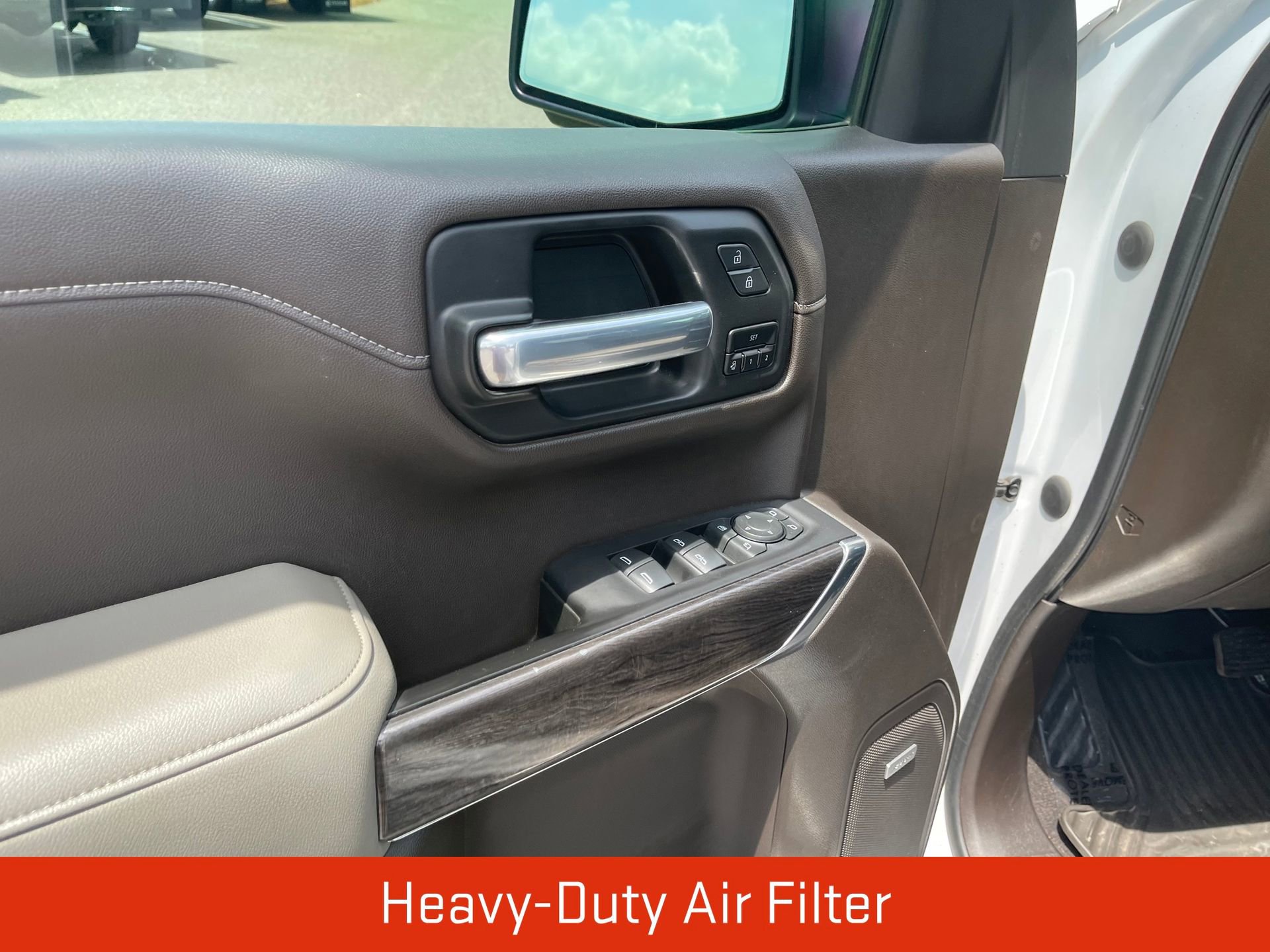 Used 2021 Chevrolet Silverado 1500 LTZ w/ LTZ Premium Package AWD/4WD image 12