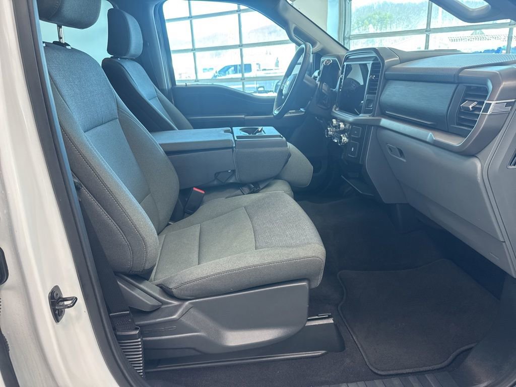 Used 2025 Ford F150 XLT w/ Equipment Group 301A Standard image 17