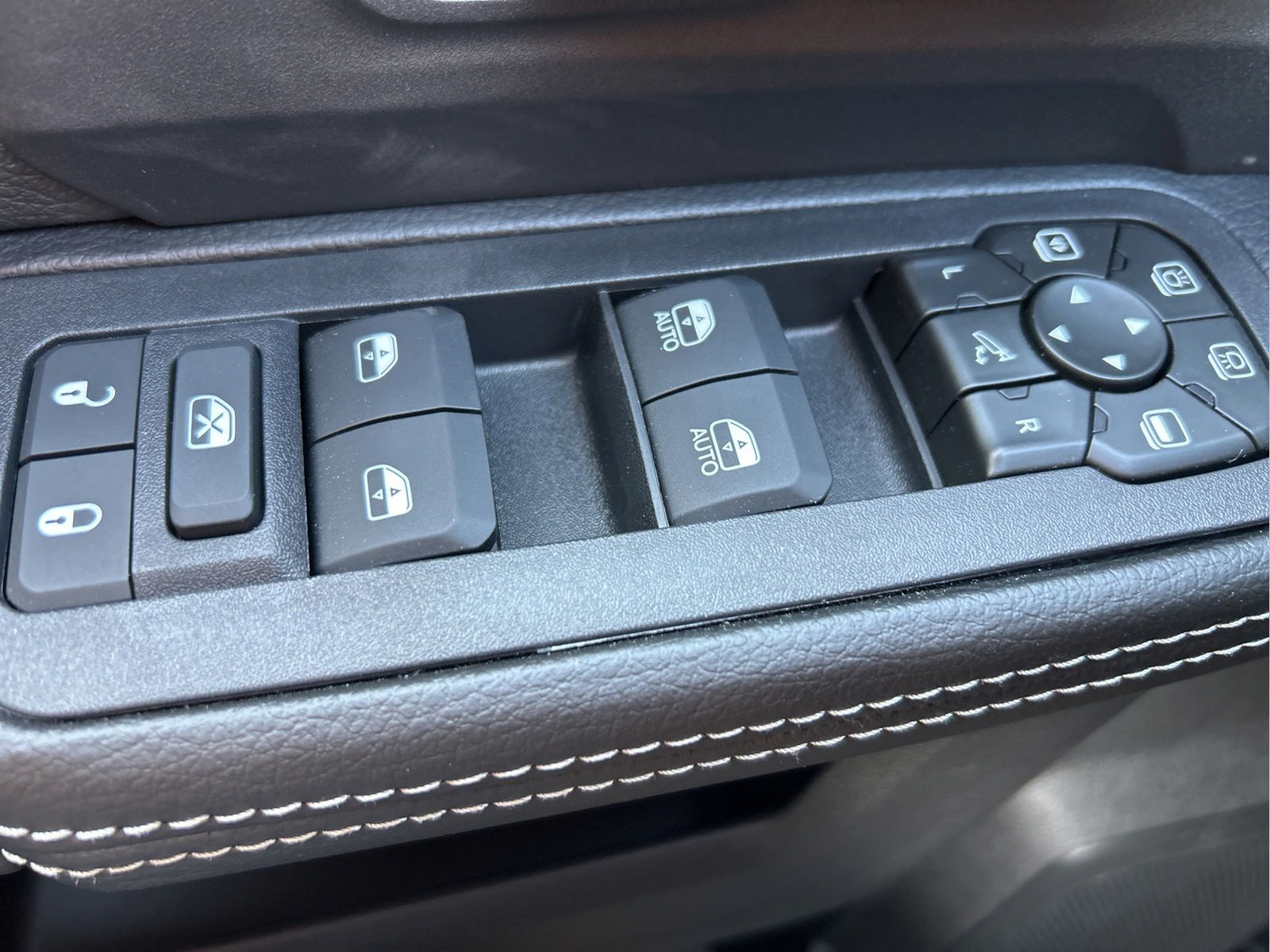 New 2026 RAM 2500 Big Horn AWD/4WD image 24