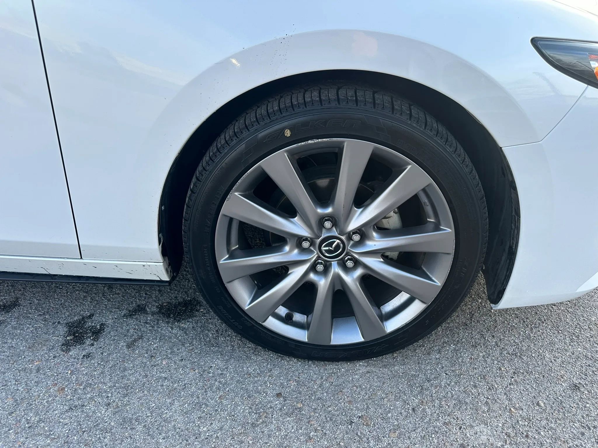 Used 2019 MAZDA MAZDA3 Sedan w/ Preferred Package FWD image 29