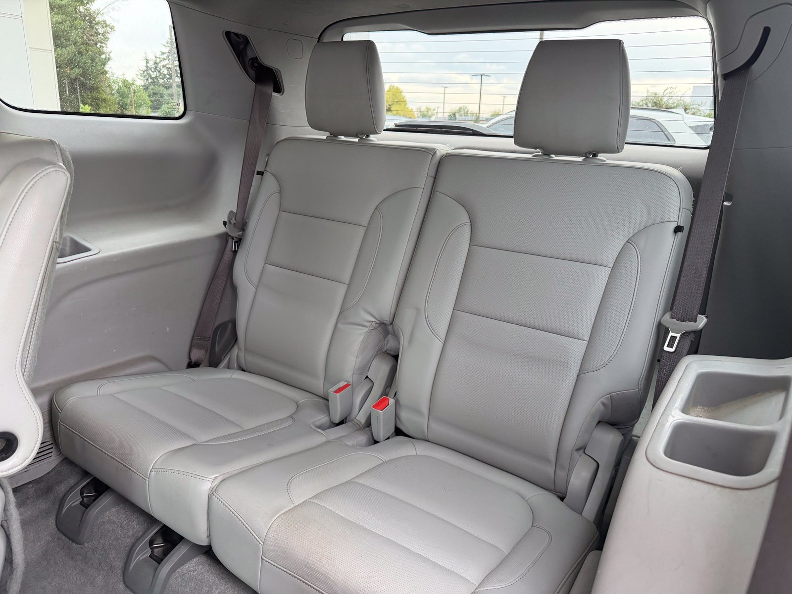 Used 2018 GMC Acadia SLT AWD/4WD image 16