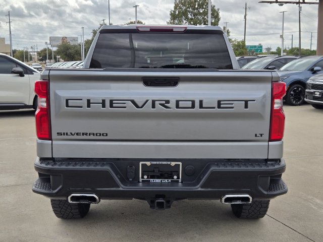 Used 2023 Chevrolet Silverado 1500 LT Trail Boss w/ LPO, Dark Essentials Package AWD/4WD image 6