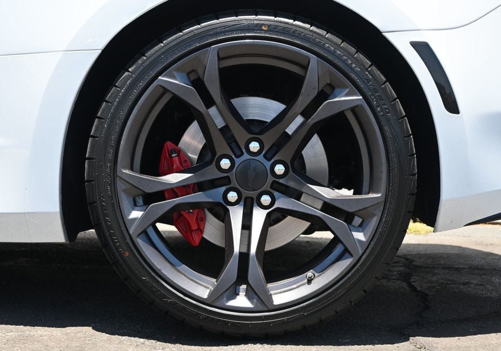 Used 2017 Chevrolet Camaro SS RWD image 10