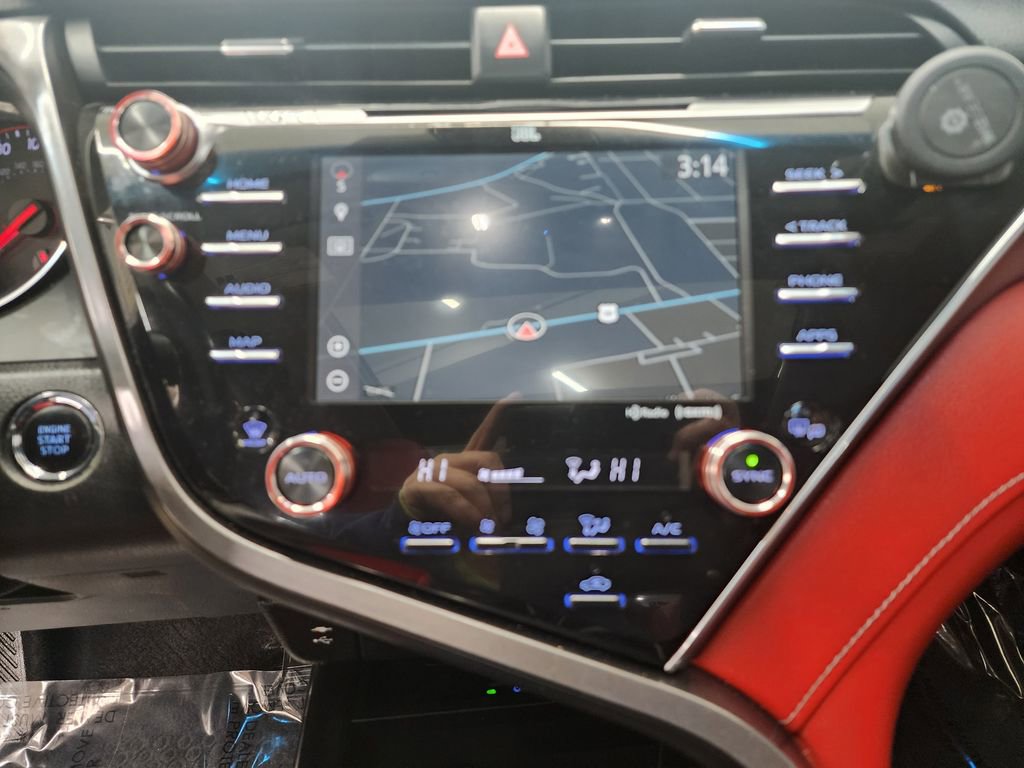 Used 2018 Toyota Camry XSE w/ Driver Assist Package image 17