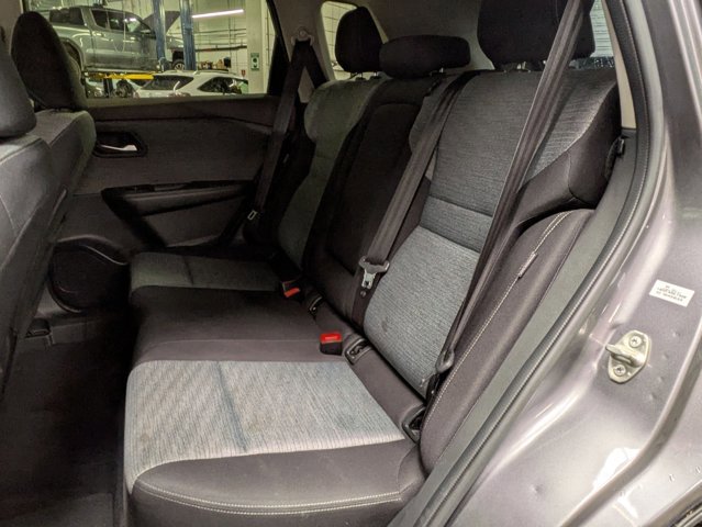 Used 2023 Nissan Rogue SV image 18